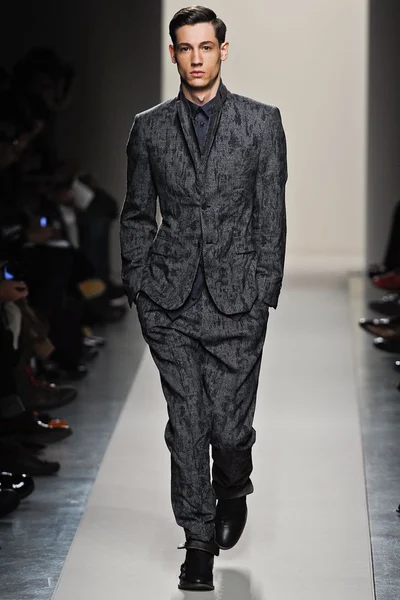 Look 1